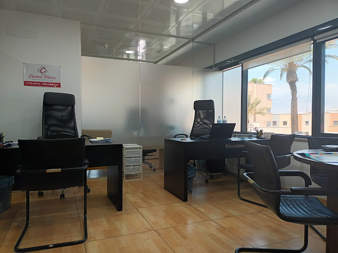 Charo Perez (Servicios Inmobiliarios) Roquetas de Mar