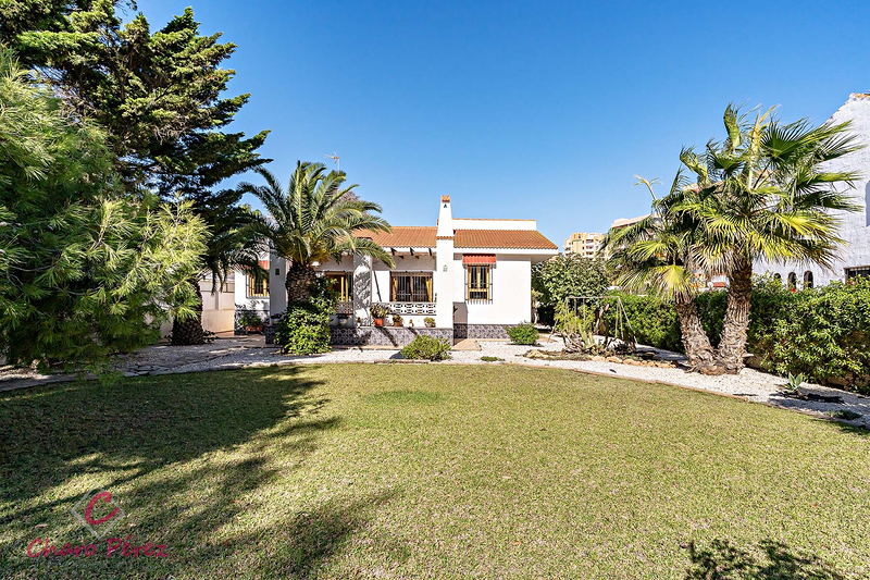 Charo Perez (Servicios Inmobiliarios) 18