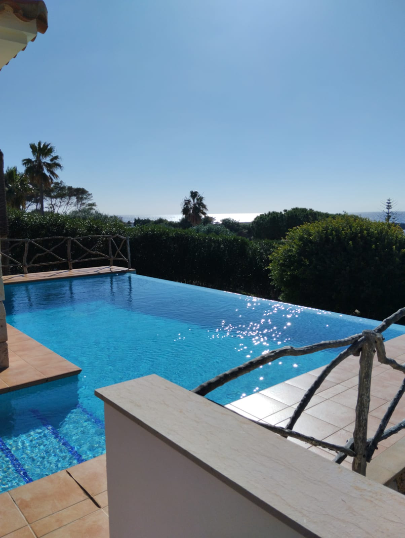 Meloussa Piscinas Pools & Services 2