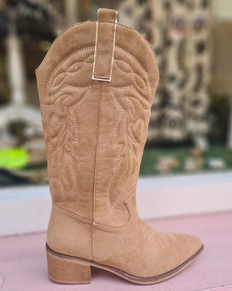 Karisma Moda Camargo