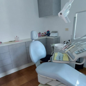 Clinica Dental Lucia Sales CLINICAS DENTALES