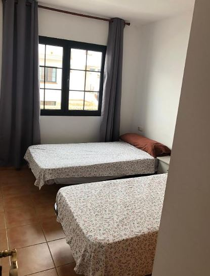 Long Beach Surf House 7