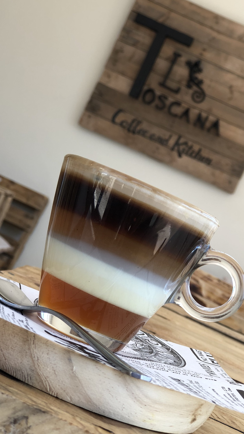LA TOSCANA ~ Coffe And Kitchen BAR RESTAURANTE