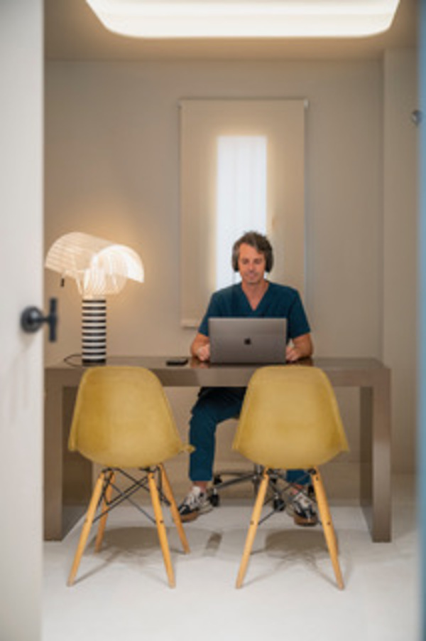 Alberto Villacieros | Villacieros Dental ODONTOLOGOS Y ESTOMATOLOGOS