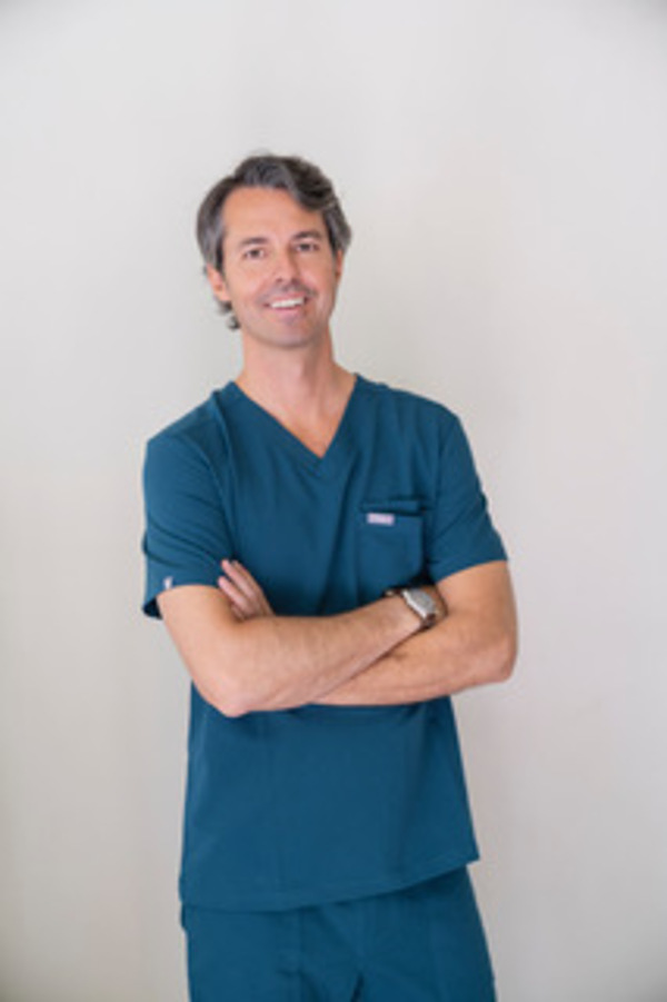 Alberto Villacieros | Villacieros Dental 2