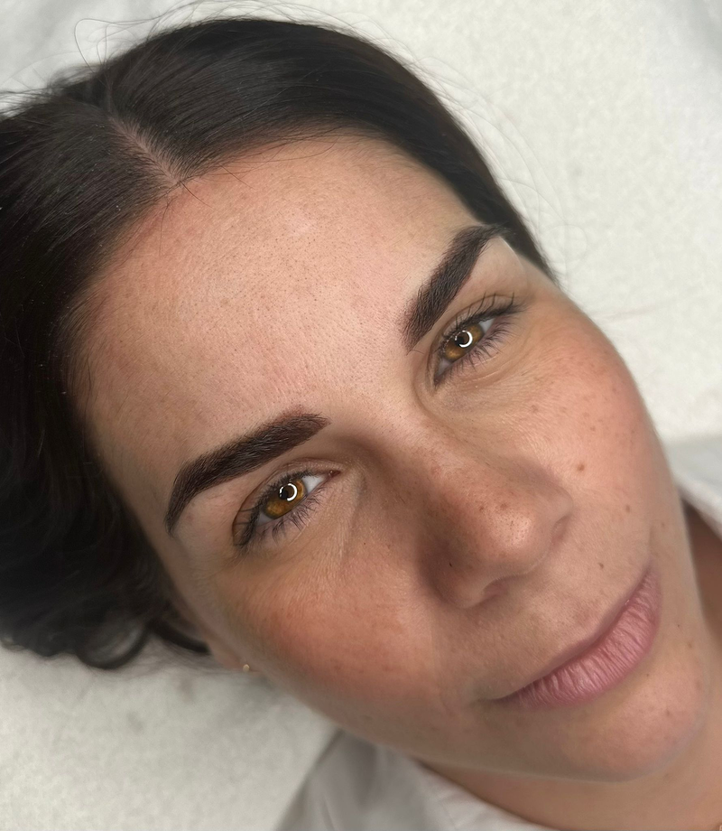 Carlota Leon - Studio Nails Beauty & Micropigmentación 15