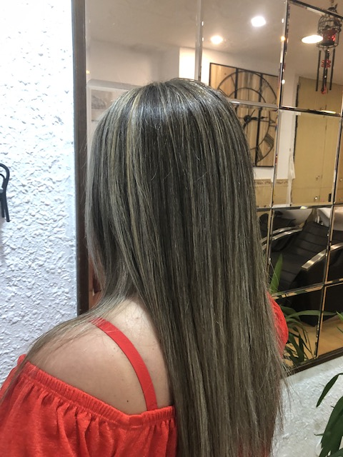 Qoin Style Peluqueria 15