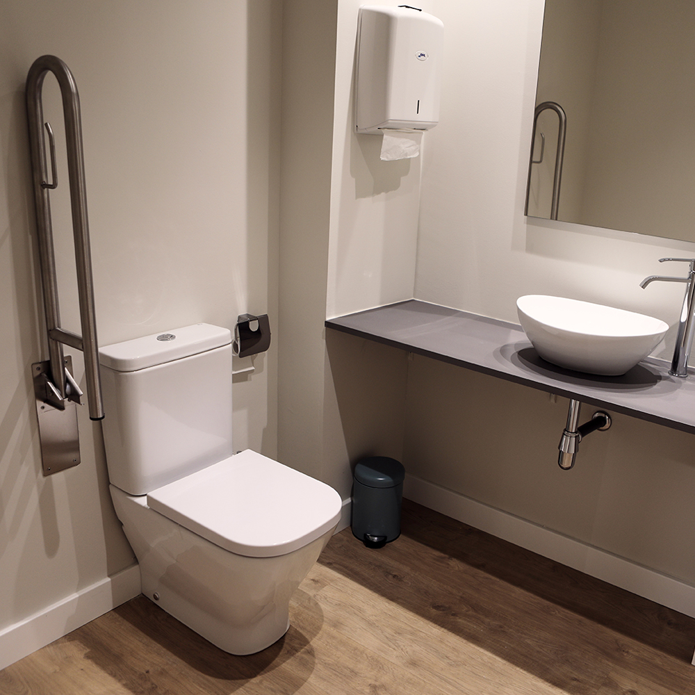 Inederm, Institut Eixample De Dermatologia 4