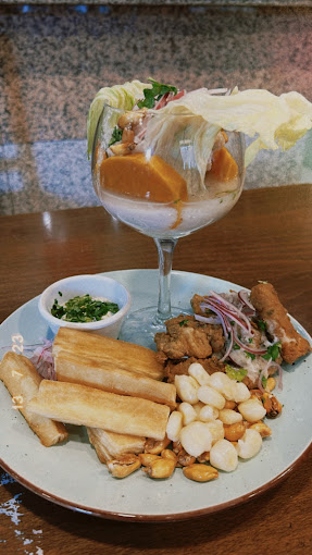 Saz&oacute;n Peruana de Tia Juanita CAFETERIA RESTAURANTE