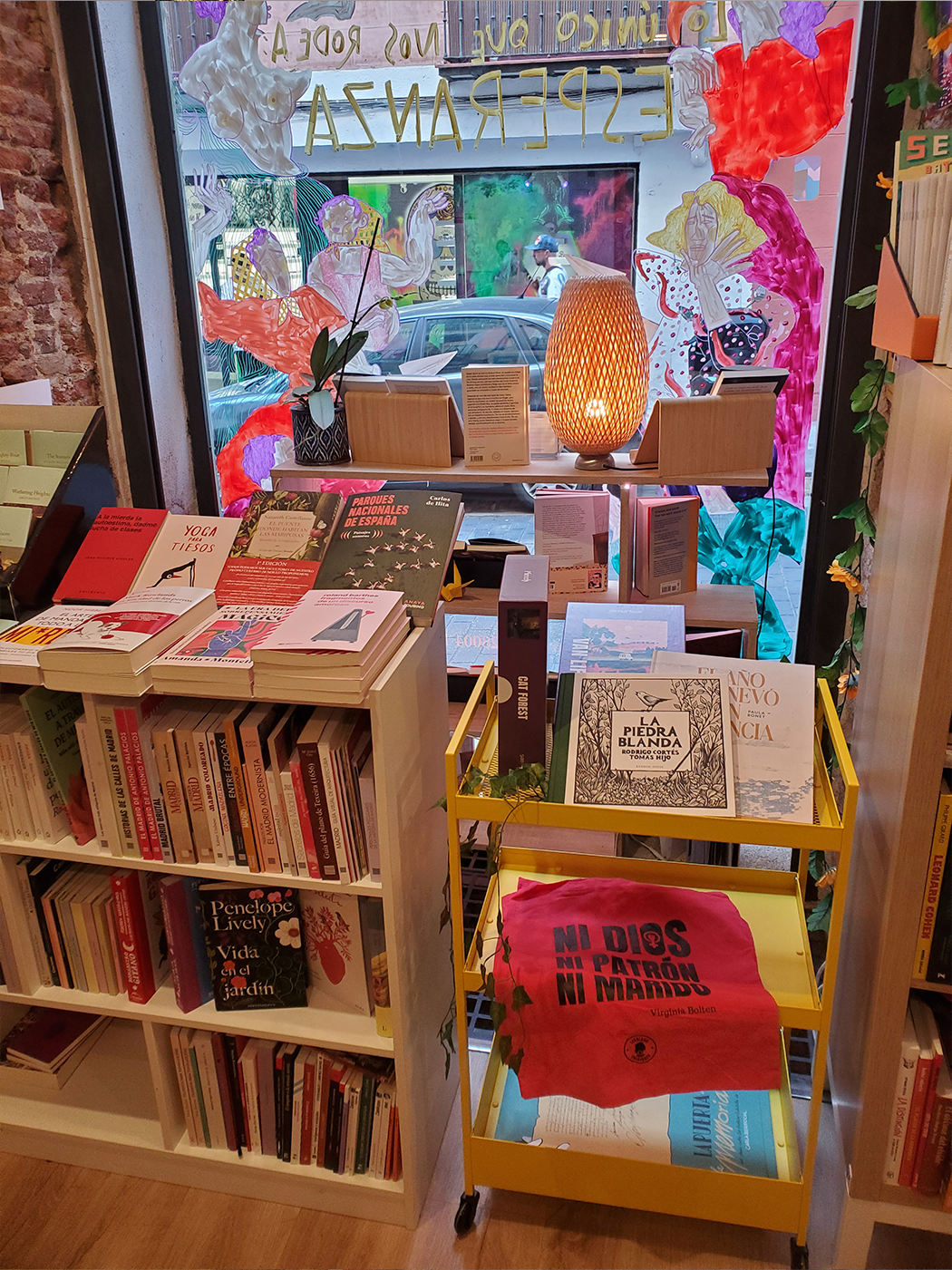 Librer&iacute;a La Fabulosa 4