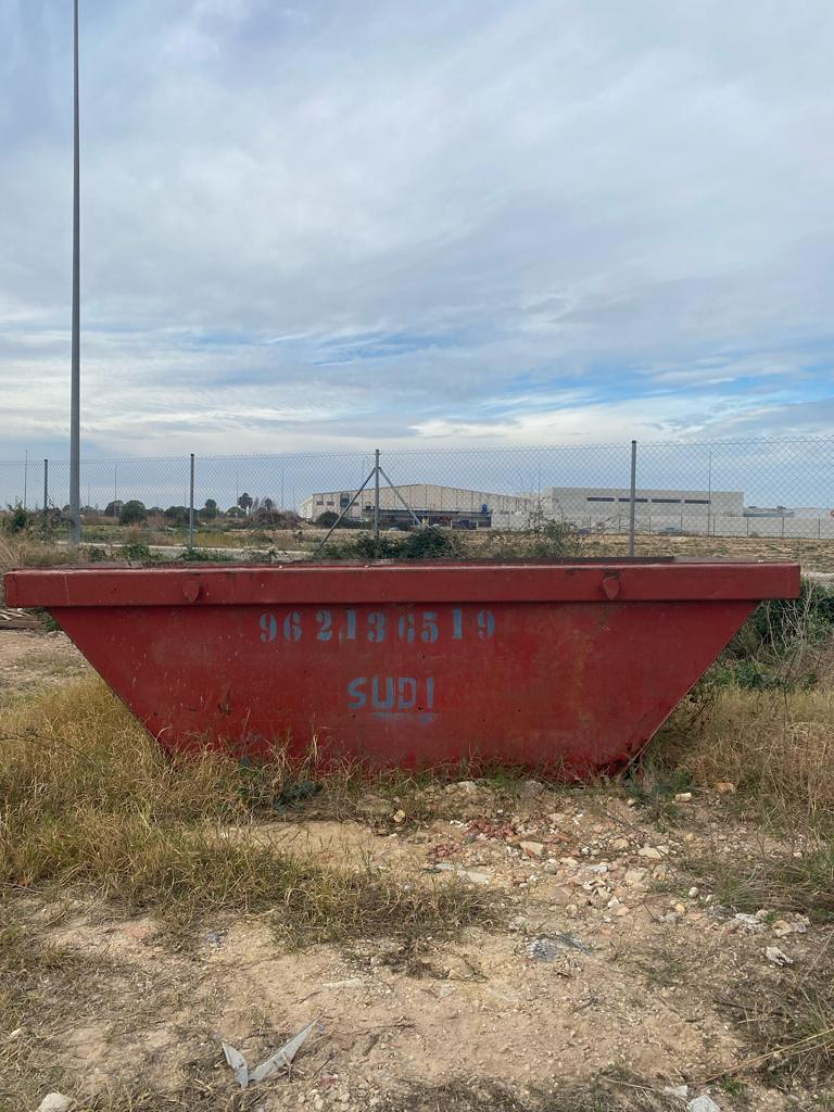 Contenedores Requeni 4