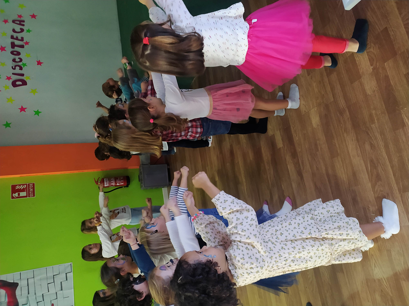 Coco Melón “Café Con Niños” 25