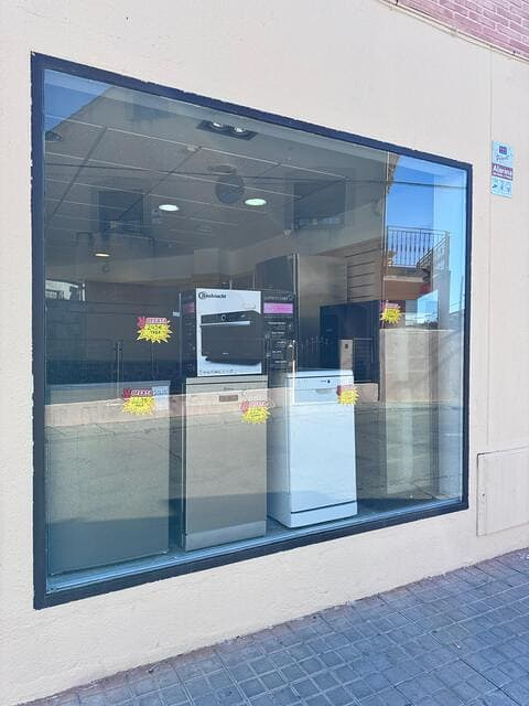 Grand Lev&oacute;n Electrodom&eacute;sticos SL 3