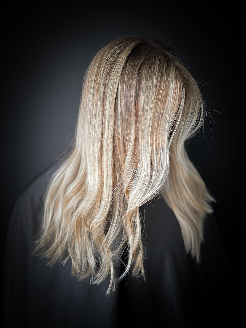 Adrian Salgado Hair Salon 32