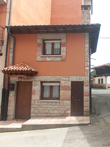 La Casina De Evru CASAS RURALES: ALOJAMIENTO RURAL