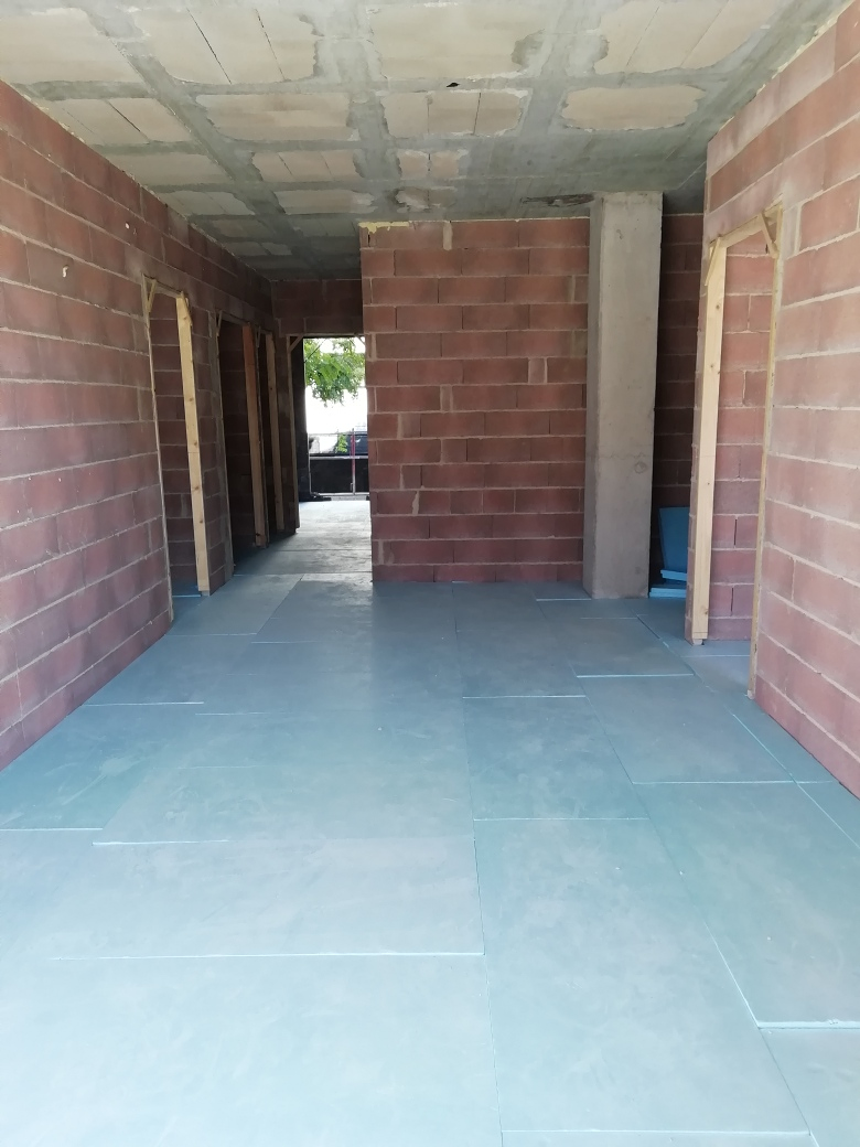 Materiales Y Suministros Aislamax 20