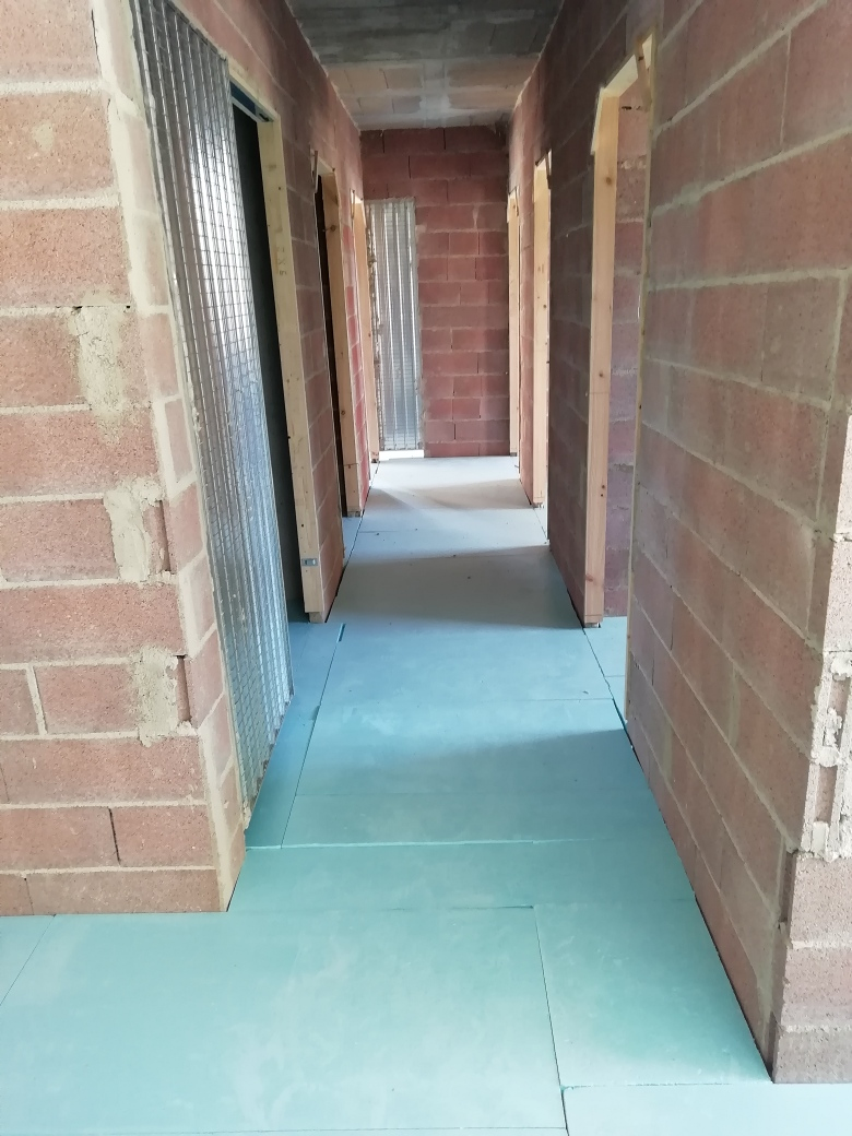 Materiales Y Suministros Aislamax 16