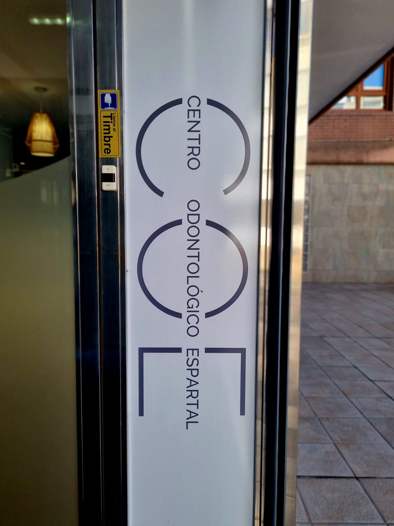 Centro Odontol&oacute;gico Espartal 4