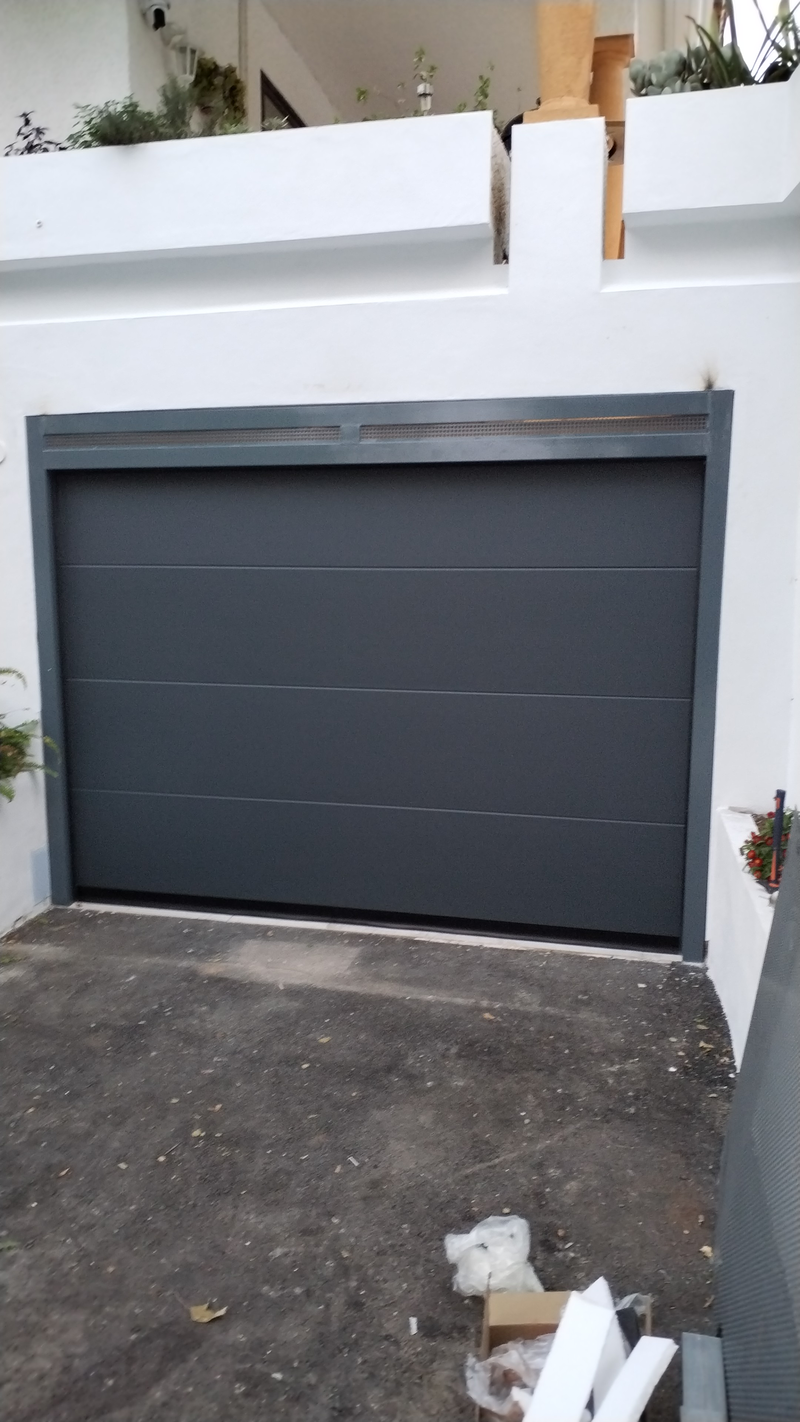 Puertas De Garaje Jerez 2