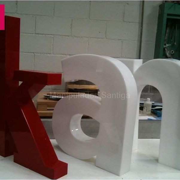 Manipulados Pl&aacute;sticos Santiga 9