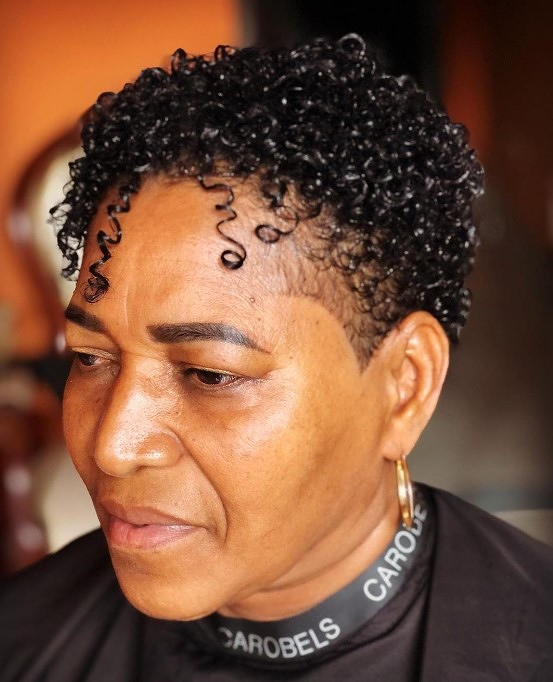 D&acute; Juan Barber Shop 4