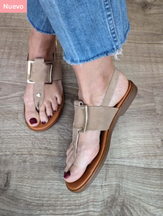 Candelas Closet By Ambar 15