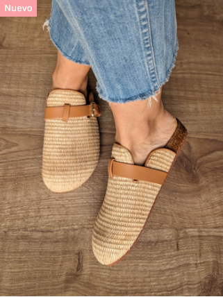 Candelas Closet By Ambar 16