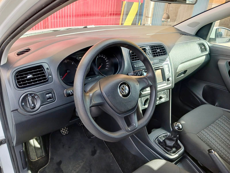 Rentauto Garaje Center 2