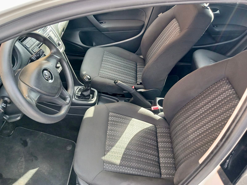 Rentauto Garaje Center 5