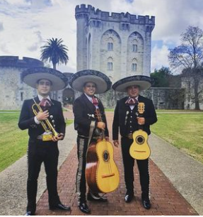 Mariachi Aguilas De Jalisco CANTANTES