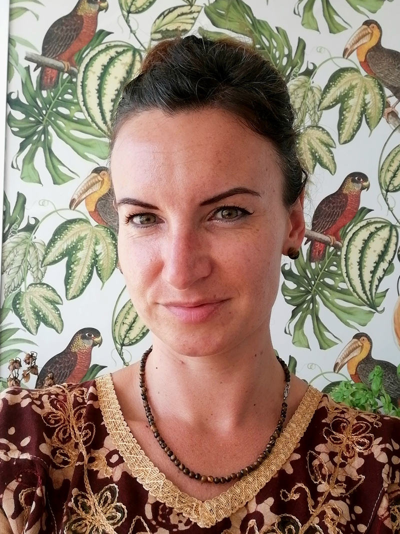 Holi Massage By Ilona - Especialista En Tratamientos Hol&iacute;sticos 11