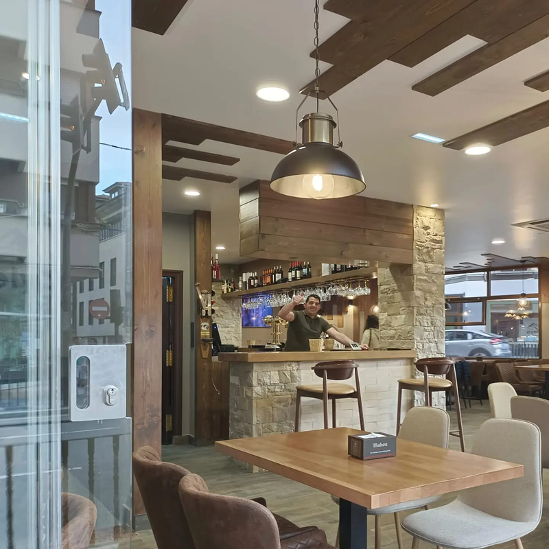 Bar Restaurante Nelya 20