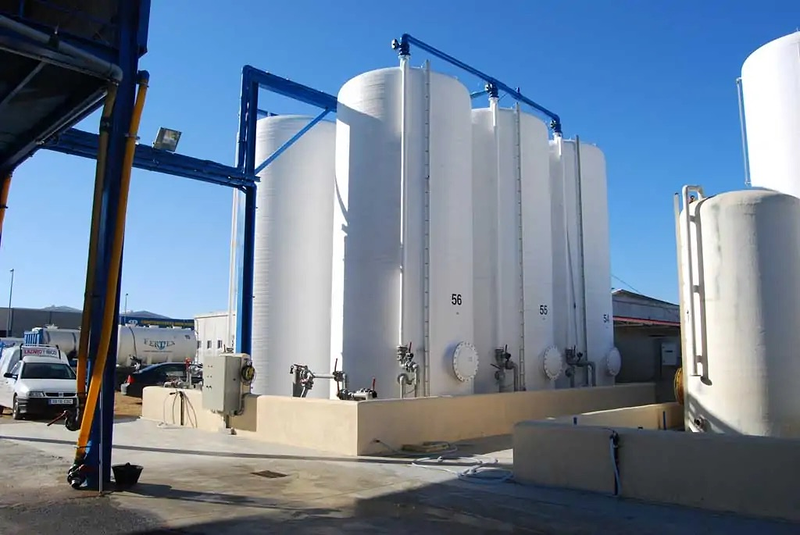 Polycos Prefabricados De Poliester 2