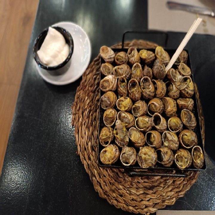 MAURY&acute;S BRASA 2