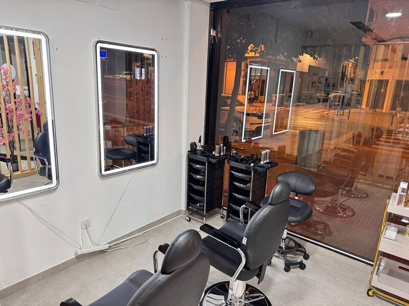 Valentina Est&eacute;tica U&ntilde;as y Peluquer&iacute;a, keratina y Alisados 5