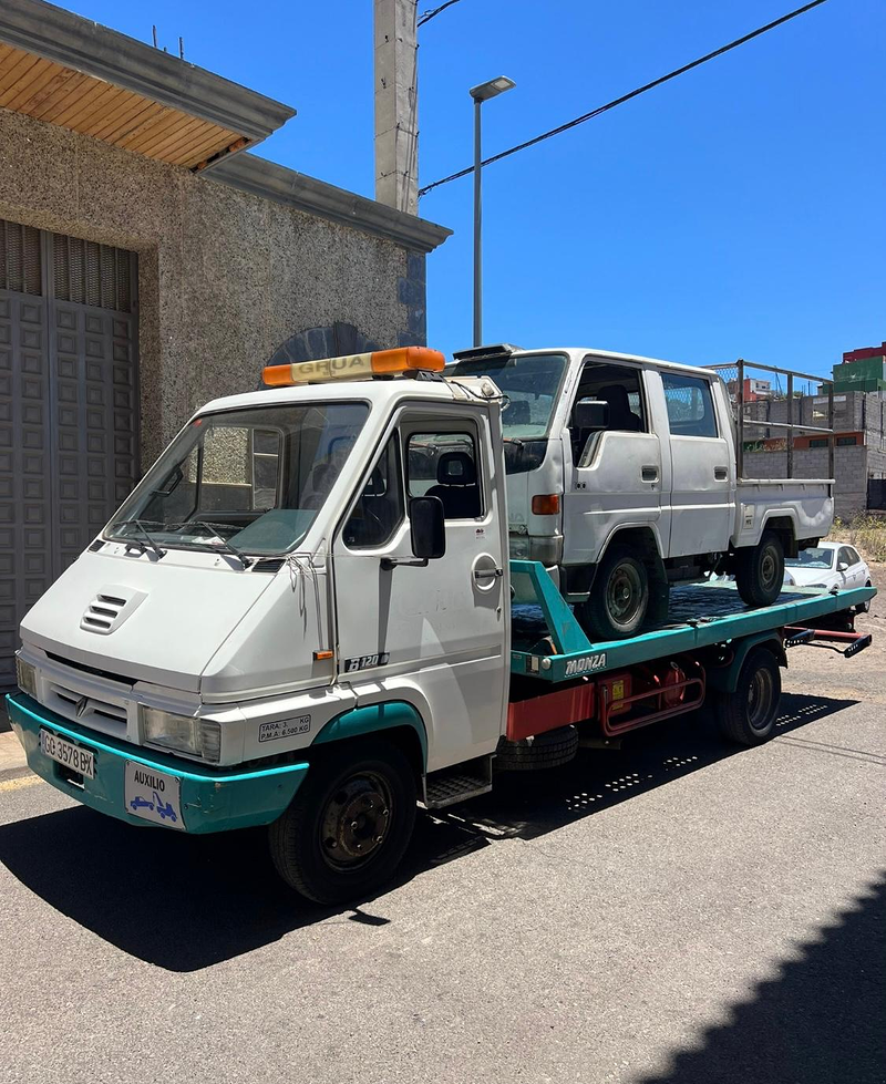 Transportes y Gr&uacute;as Frankga 3