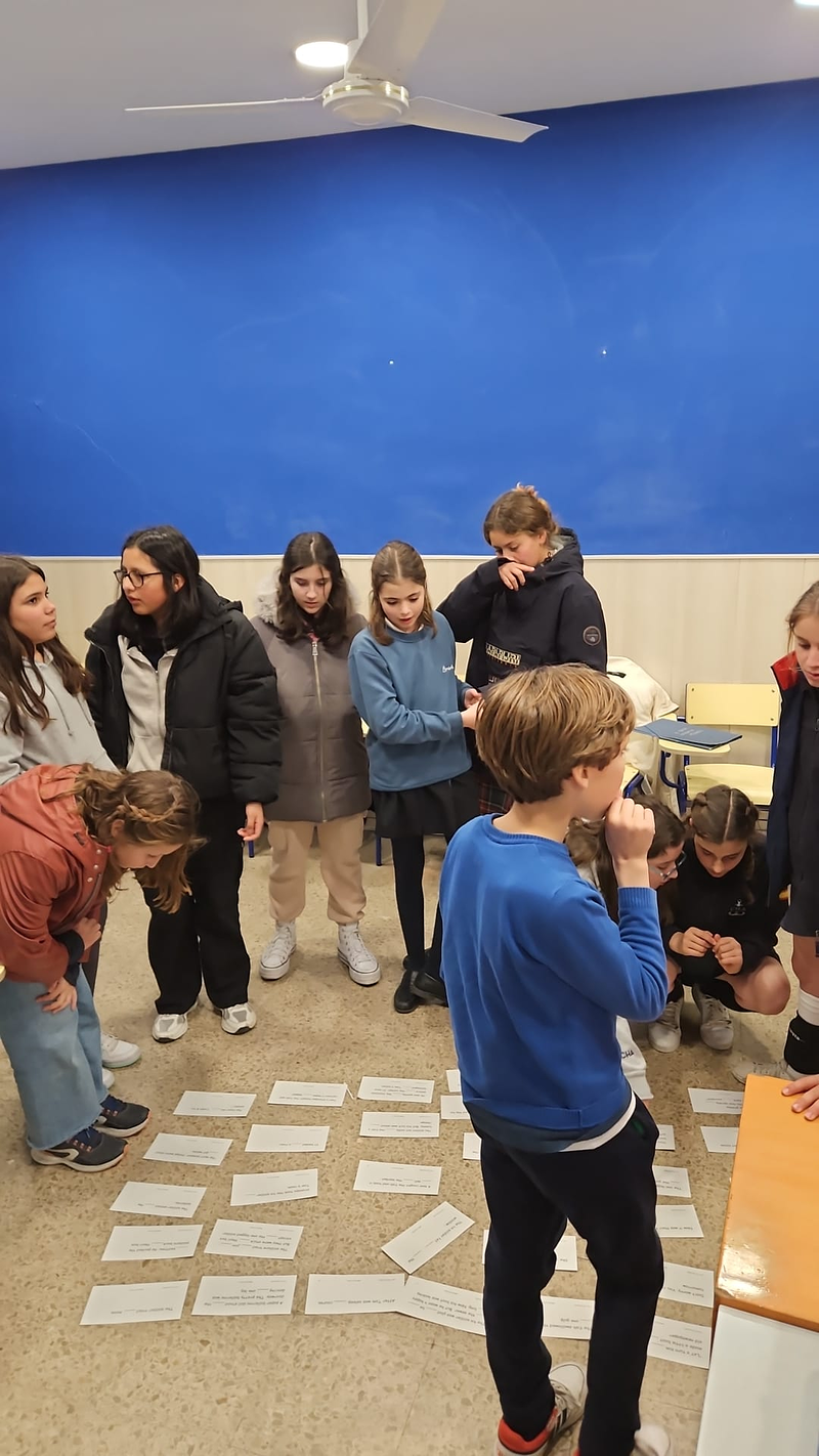 Mónica Lobo Inglés 8