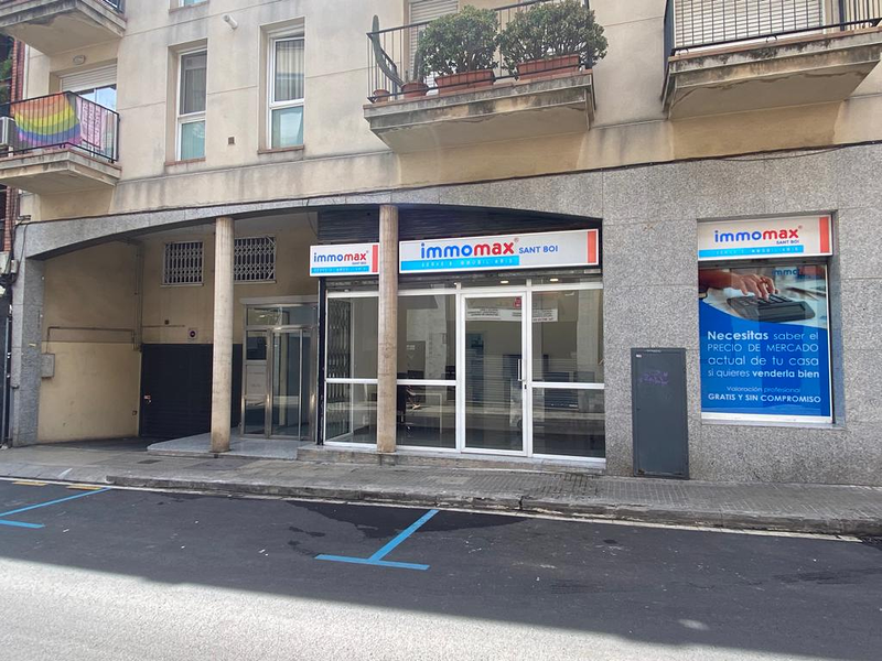 Immomax Sant Boi AGENTES DE LA PROPIEDAD INMOBILIARIA
