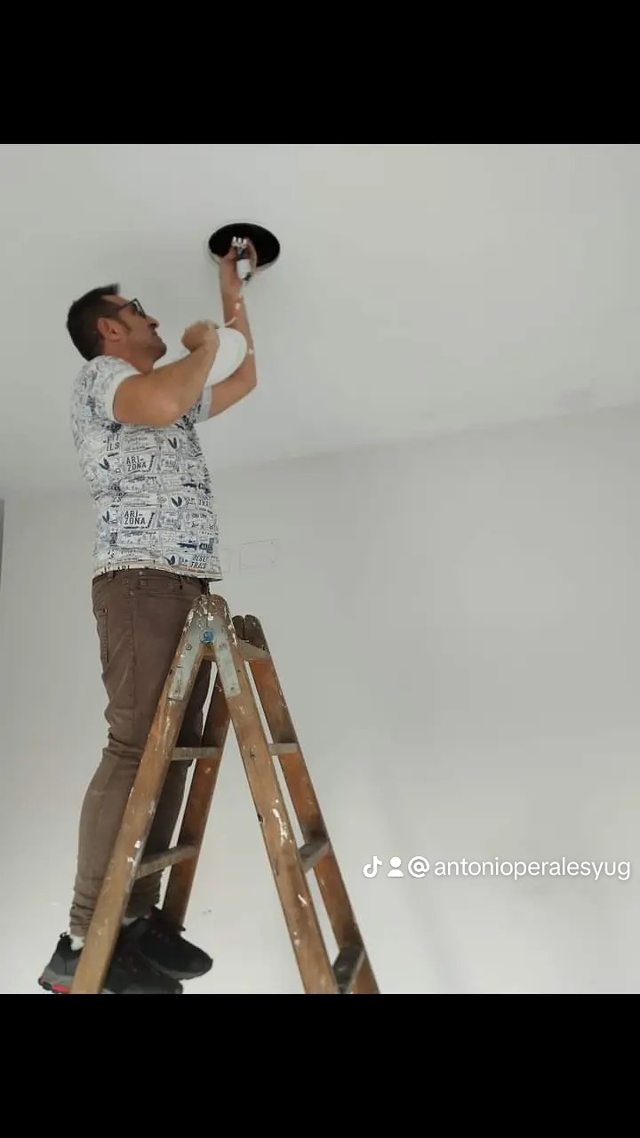 Montaje y Desmontaje de Mobiliario Antonio 4