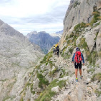 Kaliza Deporte y Aventura (Gu&iacute;as de Monta&ntilde;a en Picos de Europa) 9