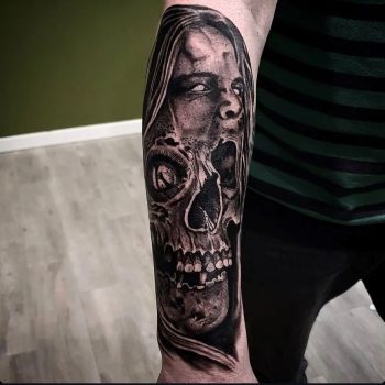 Kaligula Tattoo Studio 10