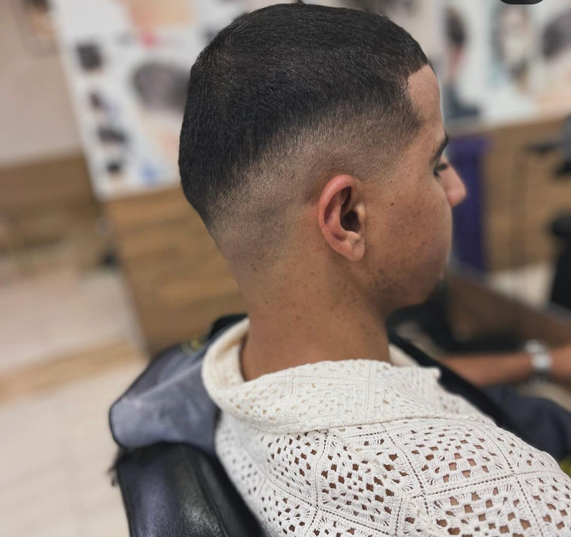 Peluquer&iacute;a A Tu Medida PELUQUERIAS DE CABALLEROS