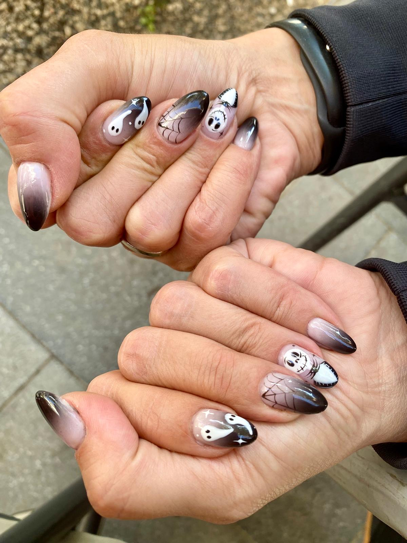 Hello Nails Blanes ESTETICA: CENTROS