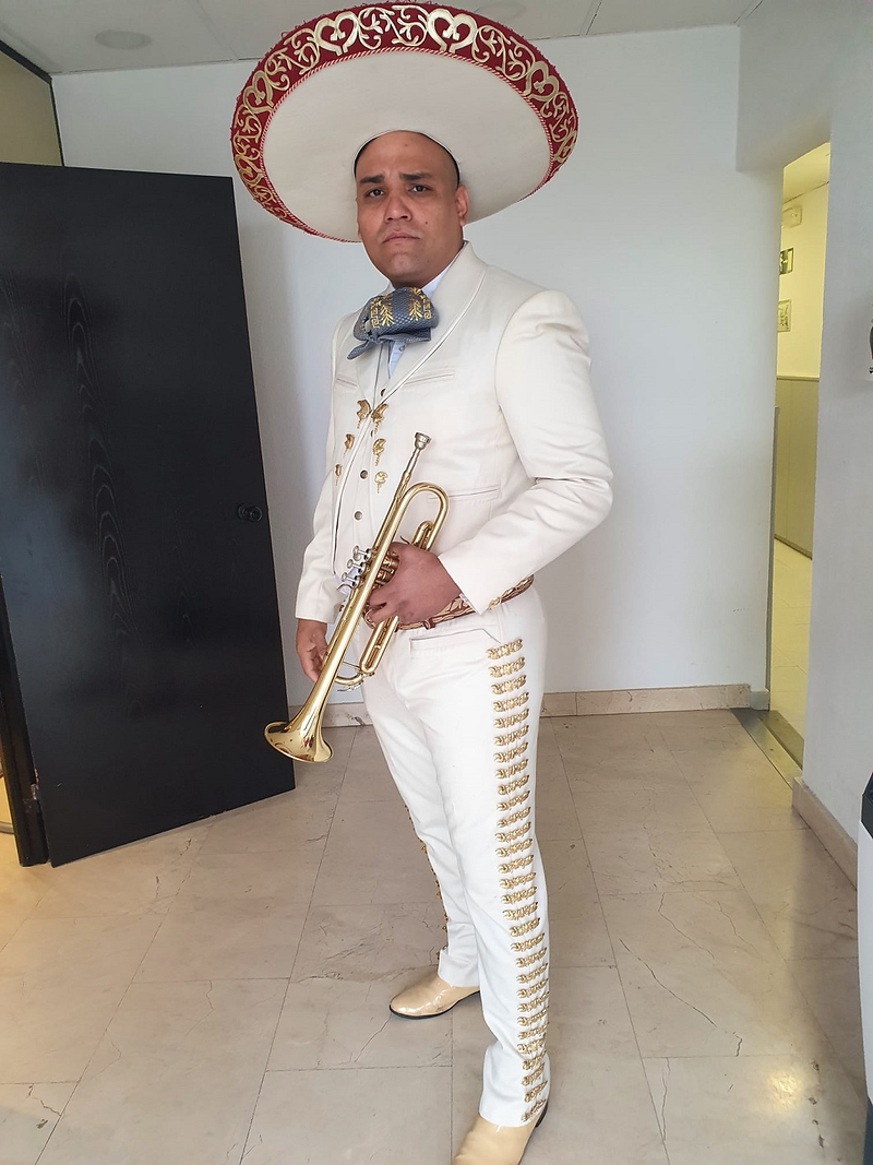 Mariachi Rinc&oacute;n 16