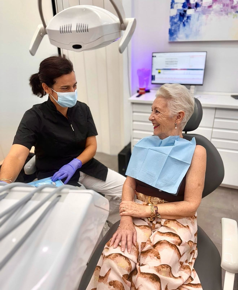 Cl&iacute;nica Dental Imagami 13