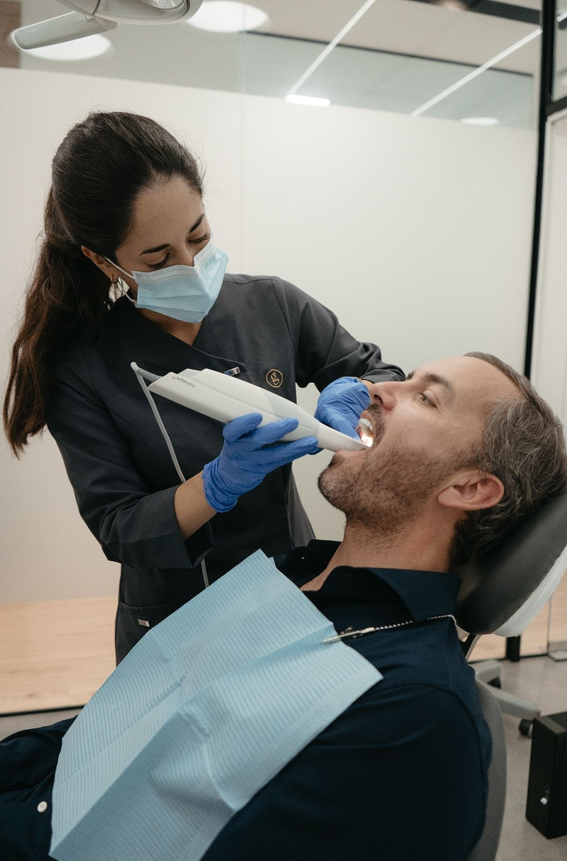 Cl&iacute;nica Dental Imagami 14