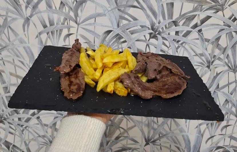 Caf&eacute; Bar Construmar 13