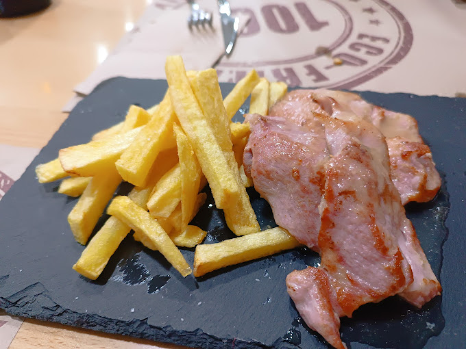 Caf&eacute; Bar Construmar 9