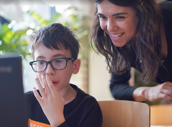 Algorithmics Bilbao. Escuela De Programación Para Niñ@s Y Jóvenes A Partir De 5 Años. Bilbao