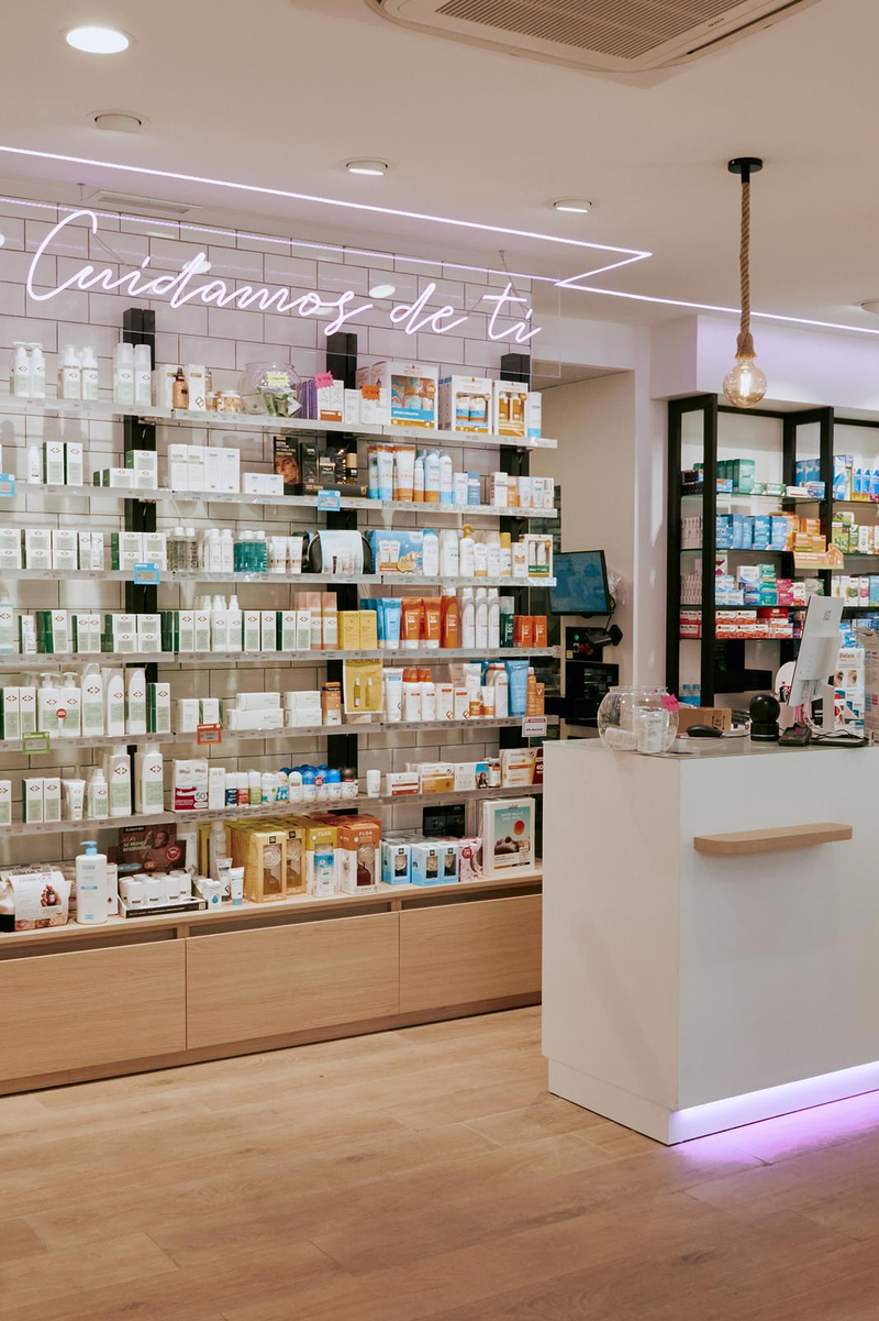 Farmacia del Metro 6